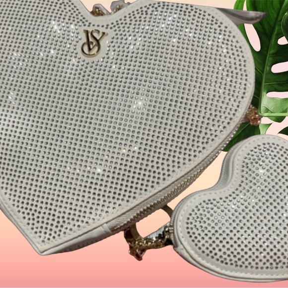 NWT Victoria’s Secret RHINESTONE HEART CROSSBODY BAG & HEART POUCH - Picture 10 of 13